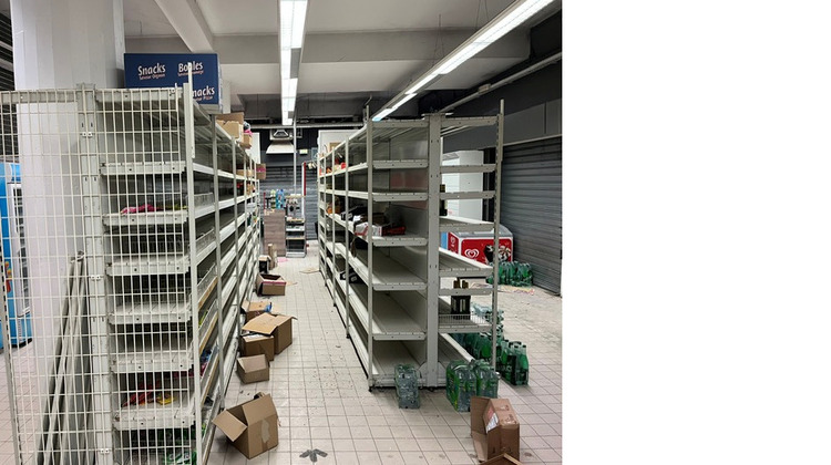 Ma-Cabane - Location Local commercial COURBEVOIE, 300 m²