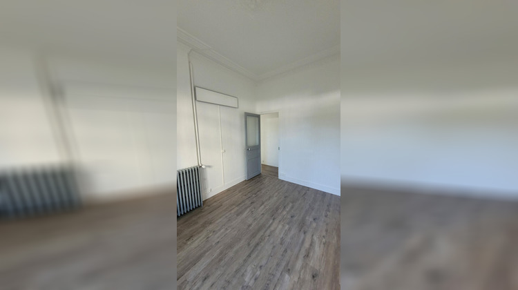 Ma-Cabane - Location Local commercial COURBEVOIE, 92 m²
