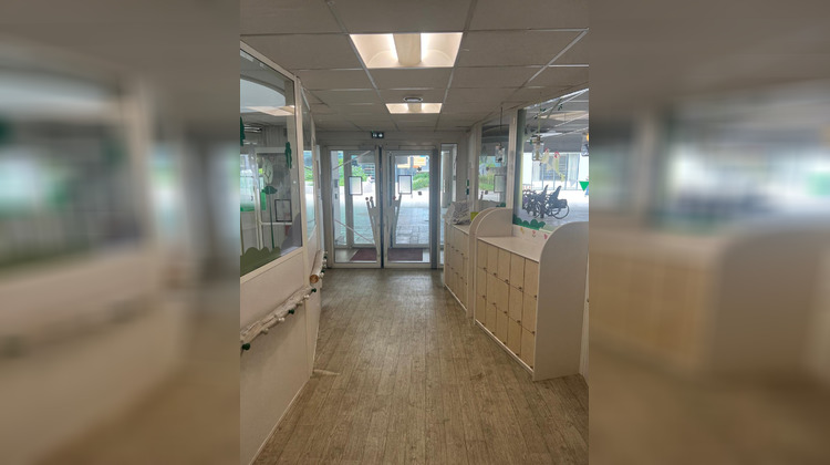 Ma-Cabane - Location Local commercial Courbevoie, 400 m²