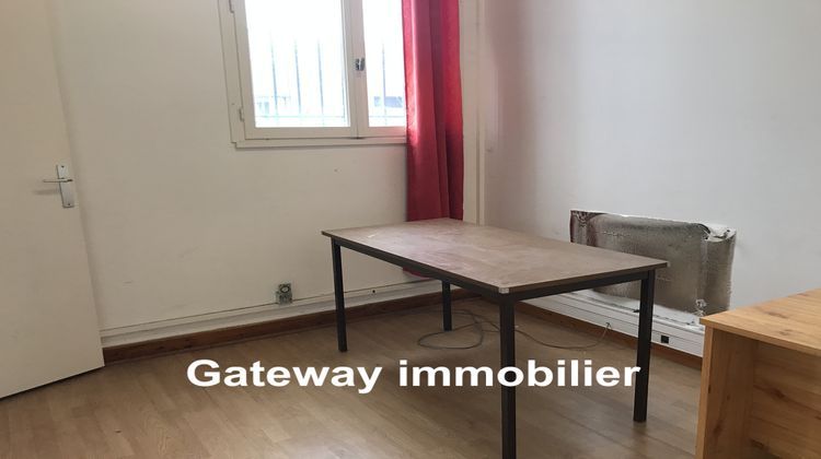 Ma-Cabane - Location Local commercial Cournon-d'Auvergne, 132 m²