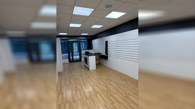 Ma-Cabane - Location Local commercial Cours-la-Ville, 67 m²