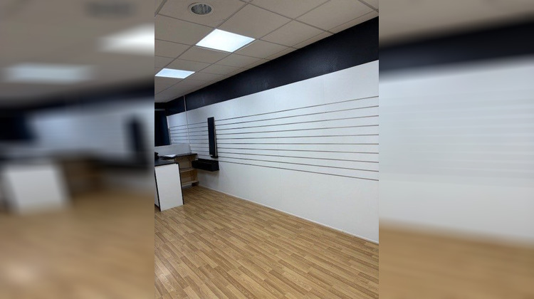 Ma-Cabane - Location Local commercial Cours-la-Ville, 67 m²