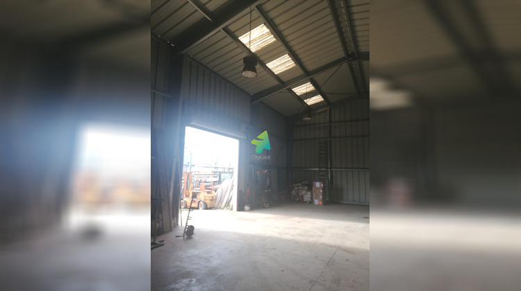 Ma-Cabane - Location Local commercial Coursan, 180 m²