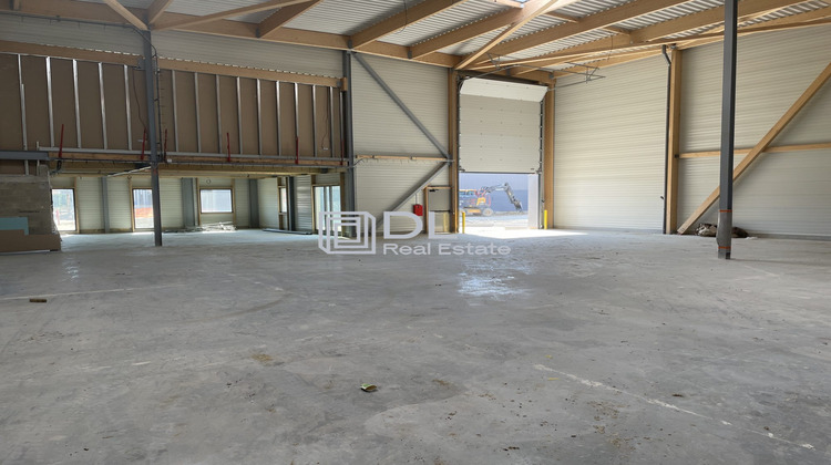 Ma-Cabane - Location Local commercial Courtry, 699 m²