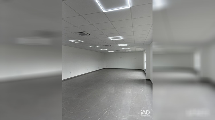 Ma-Cabane - Location Local commercial Courtry, 100 m²