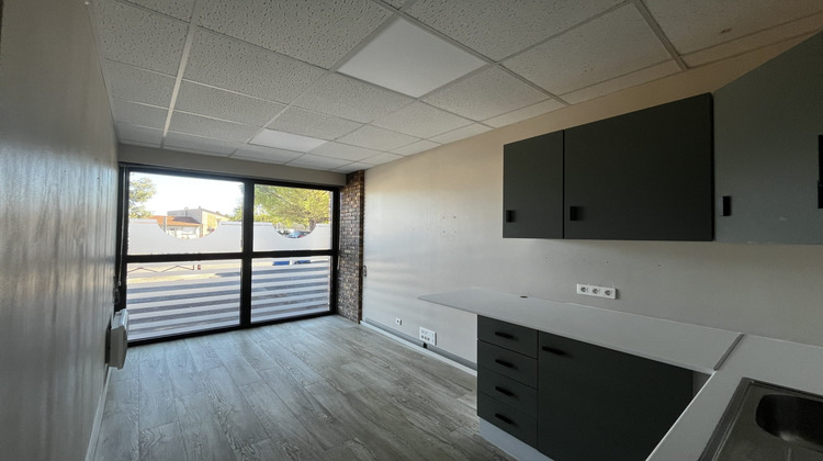 Ma-Cabane - Location Local commercial Couzeix, 76 m²
