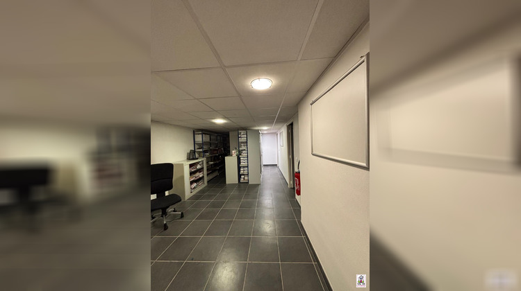 Ma-Cabane - Location Local commercial Creil, 175 m²