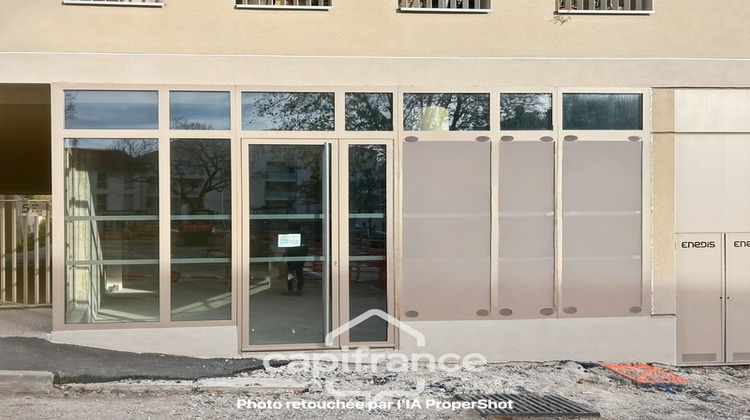 Ma-Cabane - Location Local commercial CREPIEUX LA PAPE, 74 m²