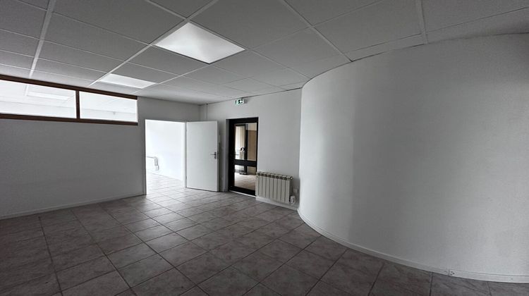 Ma-Cabane - Location Local commercial CREUTZWALD, 60 m²