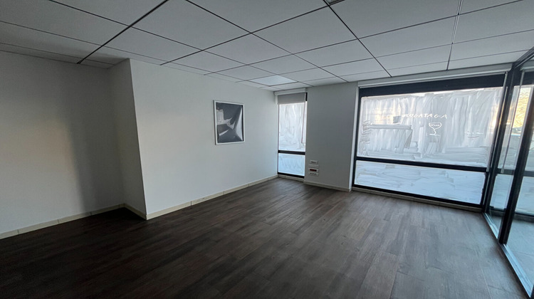 Ma-Cabane - Location Local commercial CUGNAUX, 50 m²