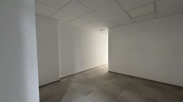Ma-Cabane - Location Local commercial Cugnaux, 35 m²