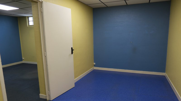 Ma-Cabane - Location Local commercial DARNETAL, 51 m²