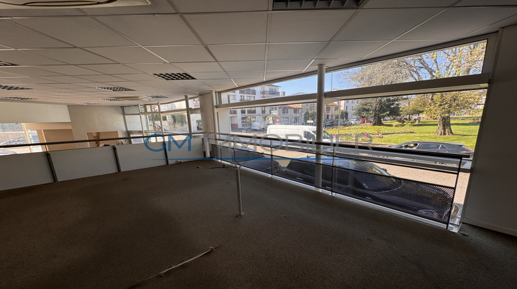 Ma-Cabane - Location Local commercial Dax, 300 m²