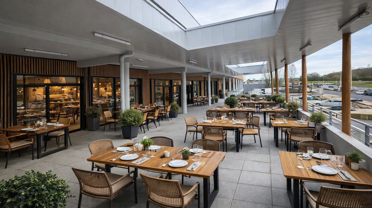 Ma-Cabane - Location Local commercial Dax, 142 m²
