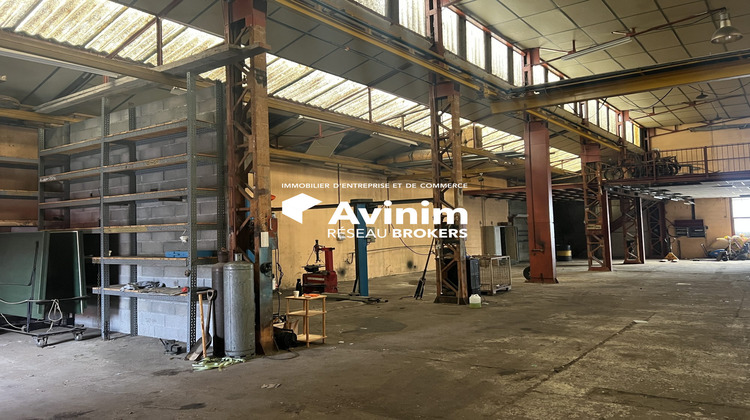 Ma-Cabane - Location Local commercial Décines-Charpieu, 611 m²