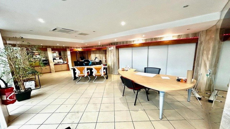 Ma-Cabane - Location Local commercial Delle, 90 m²