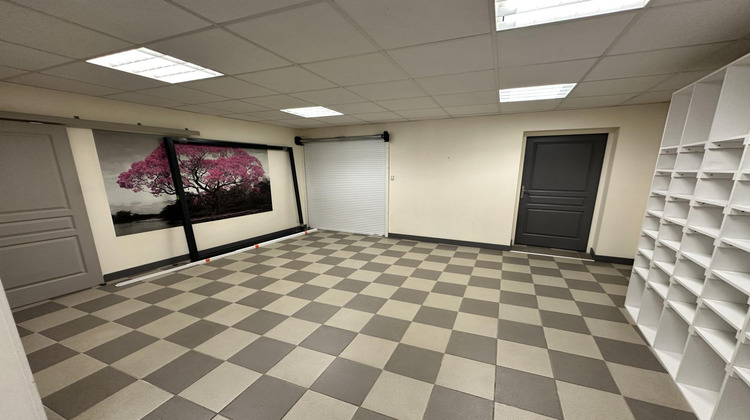 Ma-Cabane - Location Local commercial Déols, 70 m²