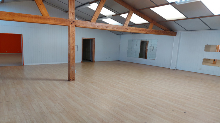 Ma-Cabane - Location Local commercial Desvres, 270 m²