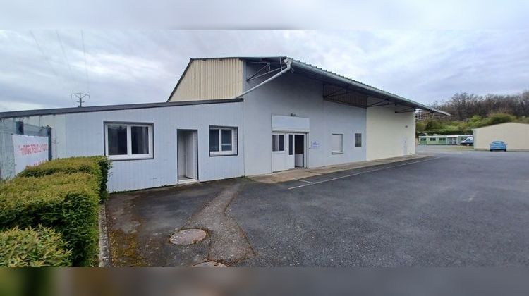 Ma-Cabane - Location Local commercial Distré, 600 m²