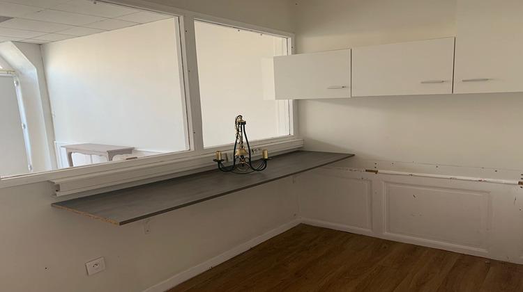 Ma-Cabane - Location Local commercial DOL-DE-BRETAGNE, 22 m²