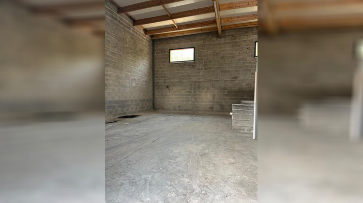Ma-Cabane - Location Local commercial Dompierre-sur-Mer, 150 m²