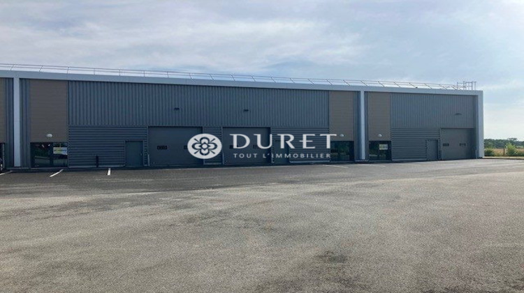 Ma-Cabane - Location Local commercial Dompierre-sur-Yon, 735 m²