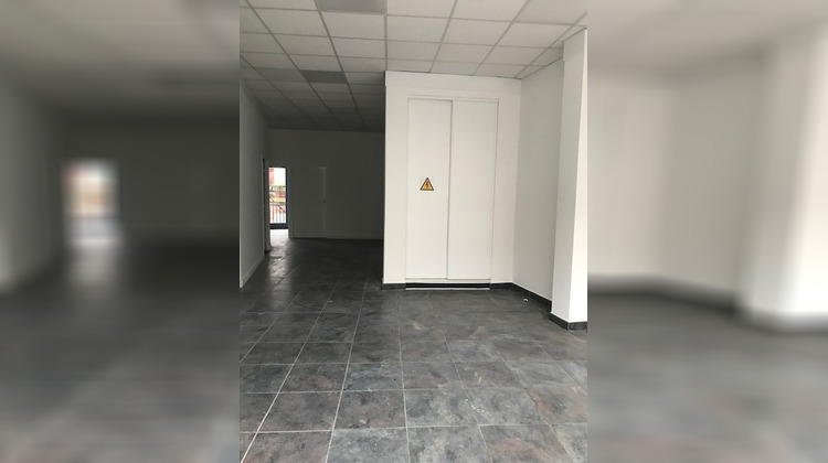 Ma-Cabane - Location Local commercial Douai, 97 m²