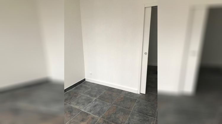 Ma-Cabane - Location Local commercial Douai, 97 m²