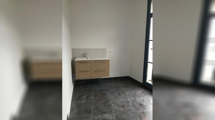 Ma-Cabane - Location Local commercial Douai, 97 m²