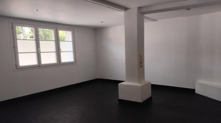 Ma-Cabane - Location Local commercial Doudeville, 75 m²