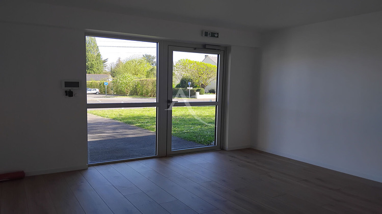 Ma-Cabane - Location Local commercial DOUE-LA-FONTAINE, 74 m²