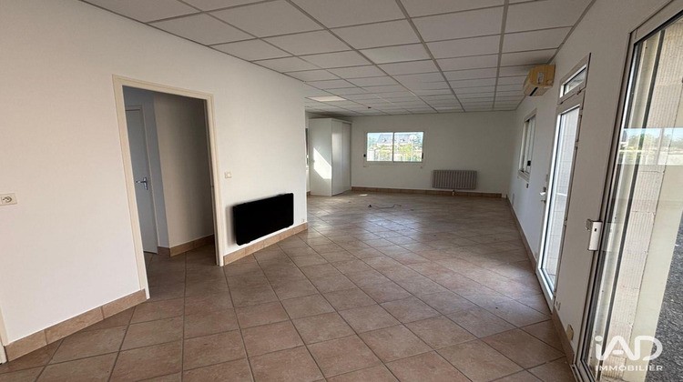 Ma-Cabane - Location Local commercial Doué-la-Fontaine, 558 m²