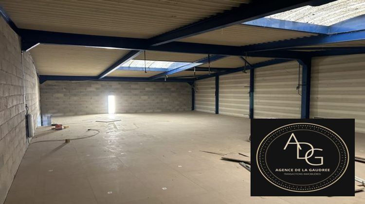 Ma-Cabane - Location Local commercial Dourdan, 120 m²