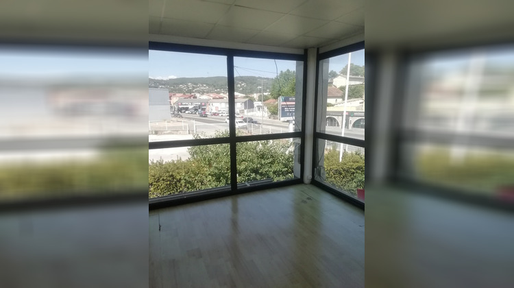 Ma-Cabane - Location Local commercial DRAGUIGNAN, 140 m²