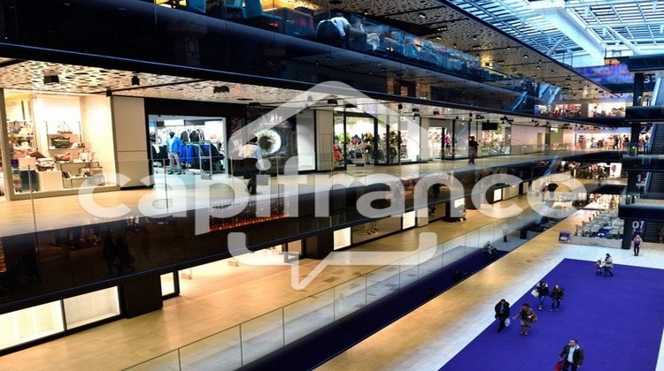 Ma-Cabane - Location Local commercial DRAGUIGNAN, 80 m²
