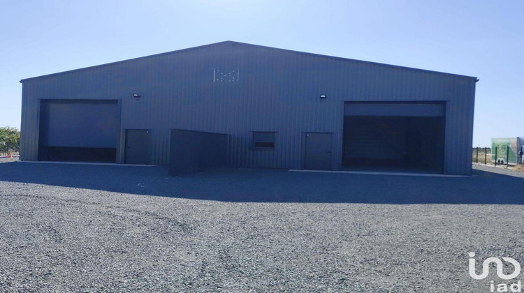 Ma-Cabane - Location Local commercial Druye, 198 m²