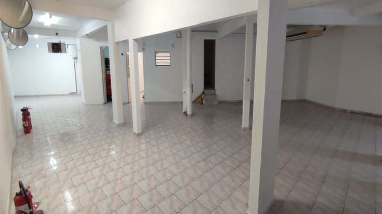 Ma-Cabane - Location Local commercial Ducos, 213 m²