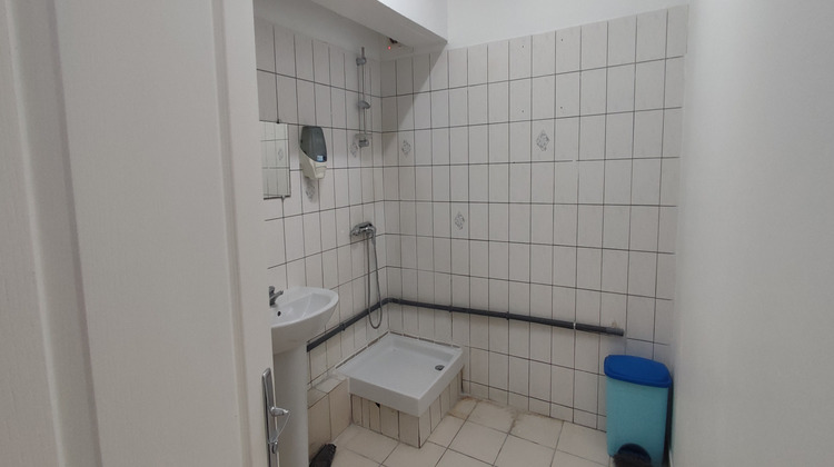 Ma-Cabane - Location Local commercial Ducos, 213 m²