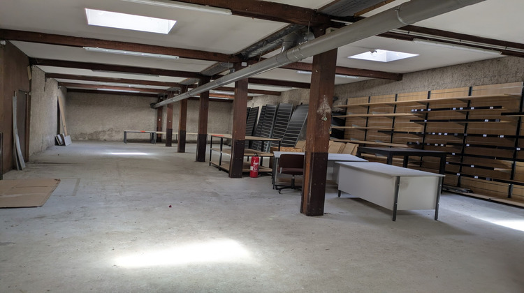 Ma-Cabane - Location Local commercial ECHIROLLES, 170 m²