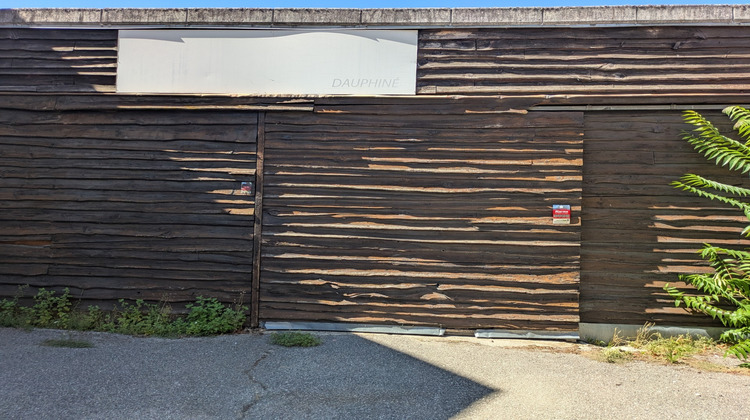 Ma-Cabane - Location Local commercial ECHIROLLES, 170 m²