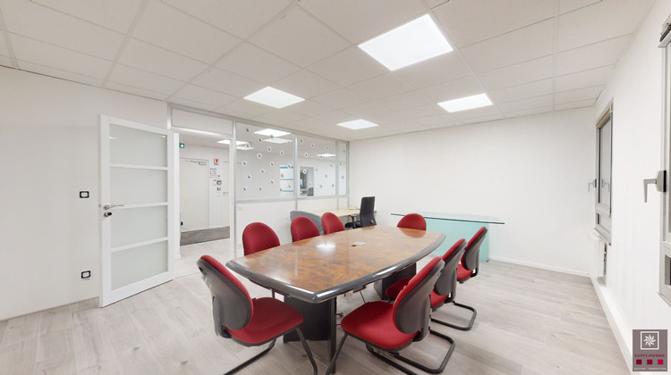 Ma-Cabane - Location Local commercial ECULLY, 282 m²