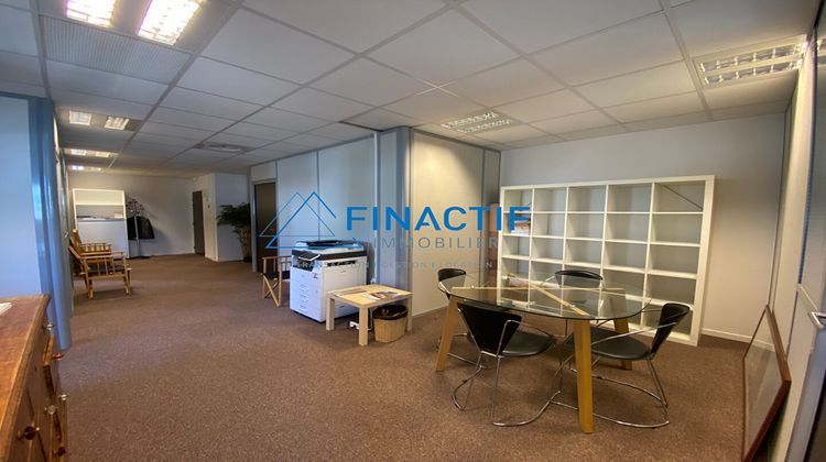 Ma-Cabane - Location Local commercial EGUILLES, 92 m²