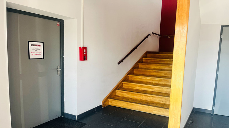 Ma-Cabane - Location Local commercial EGUILLES, 105 m²