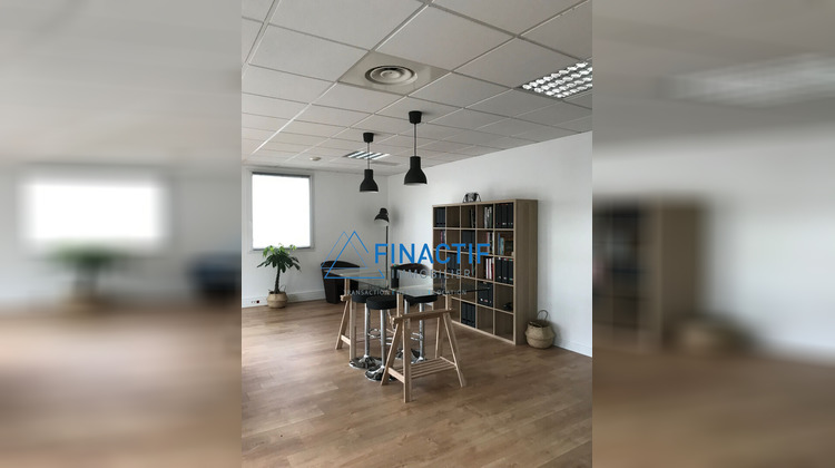 Ma-Cabane - Location Local commercial EGUILLES, 75 m²