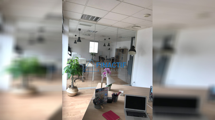 Ma-Cabane - Location Local commercial EGUILLES, 75 m²