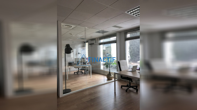 Ma-Cabane - Location Local commercial EGUILLES, 75 m²