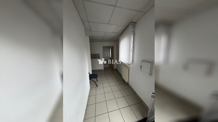 Ma-Cabane - Location Local commercial Elbeuf, 85 m²