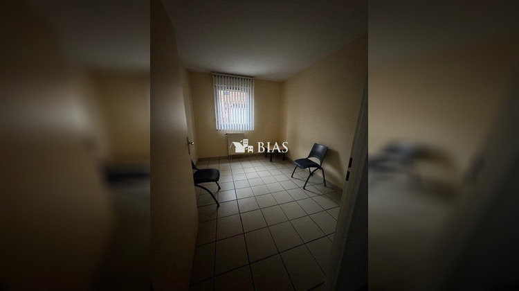 Ma-Cabane - Location Local commercial Elbeuf, 85 m²