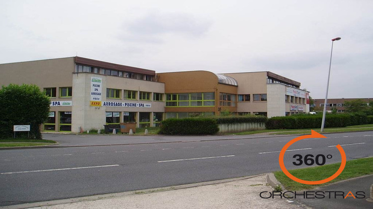 Ma-Cabane - Location Local commercial Emerainville, 387 m²
