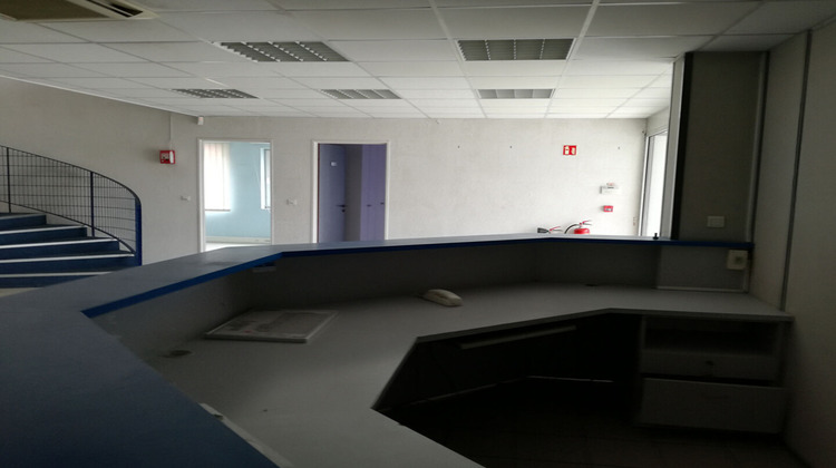 Ma-Cabane - Location Local commercial ENNERY, 5890 m²